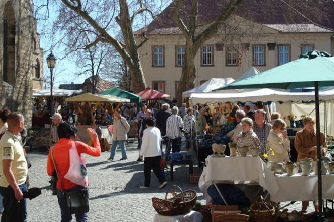 Impressionen vom Töpfer- und Kunsthandwerkermarkt am Dom (Merseburger Rabenmarkt)