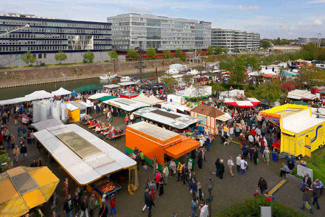 Impressionen vom Marina-Markt in Duisburg